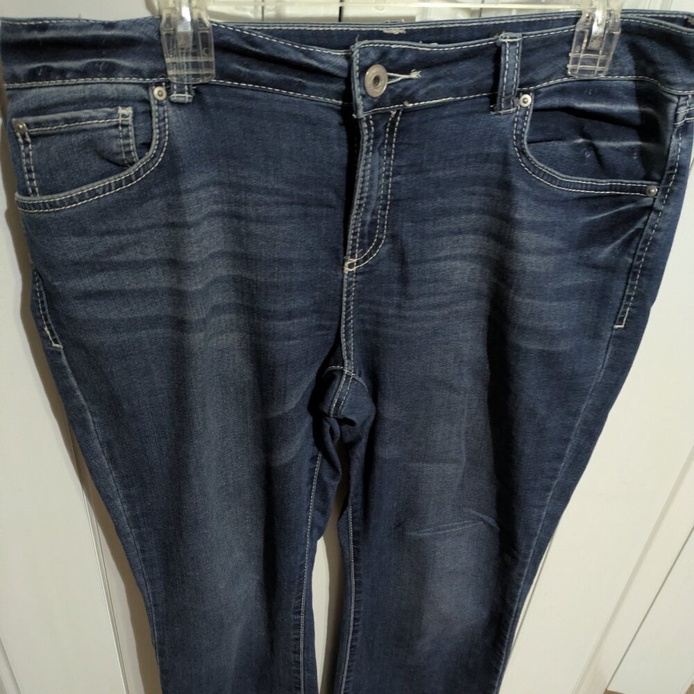 ~NWOT Women's INC jeans